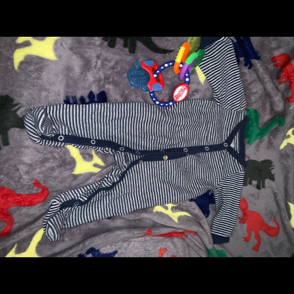 Long sleeved footies